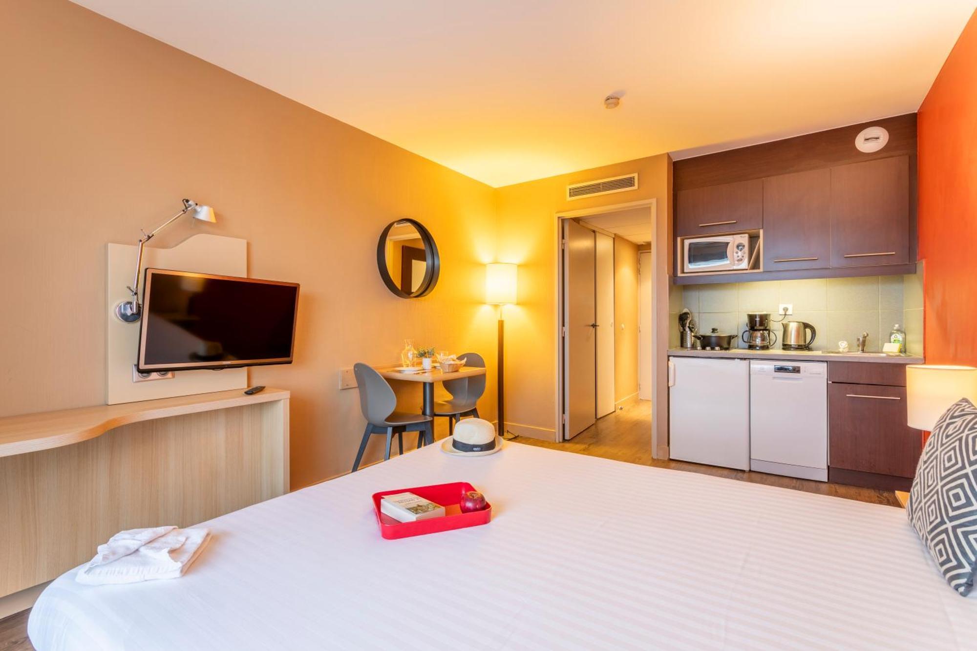 Comfort Aparthotel Marseille Prado Экстерьер фото