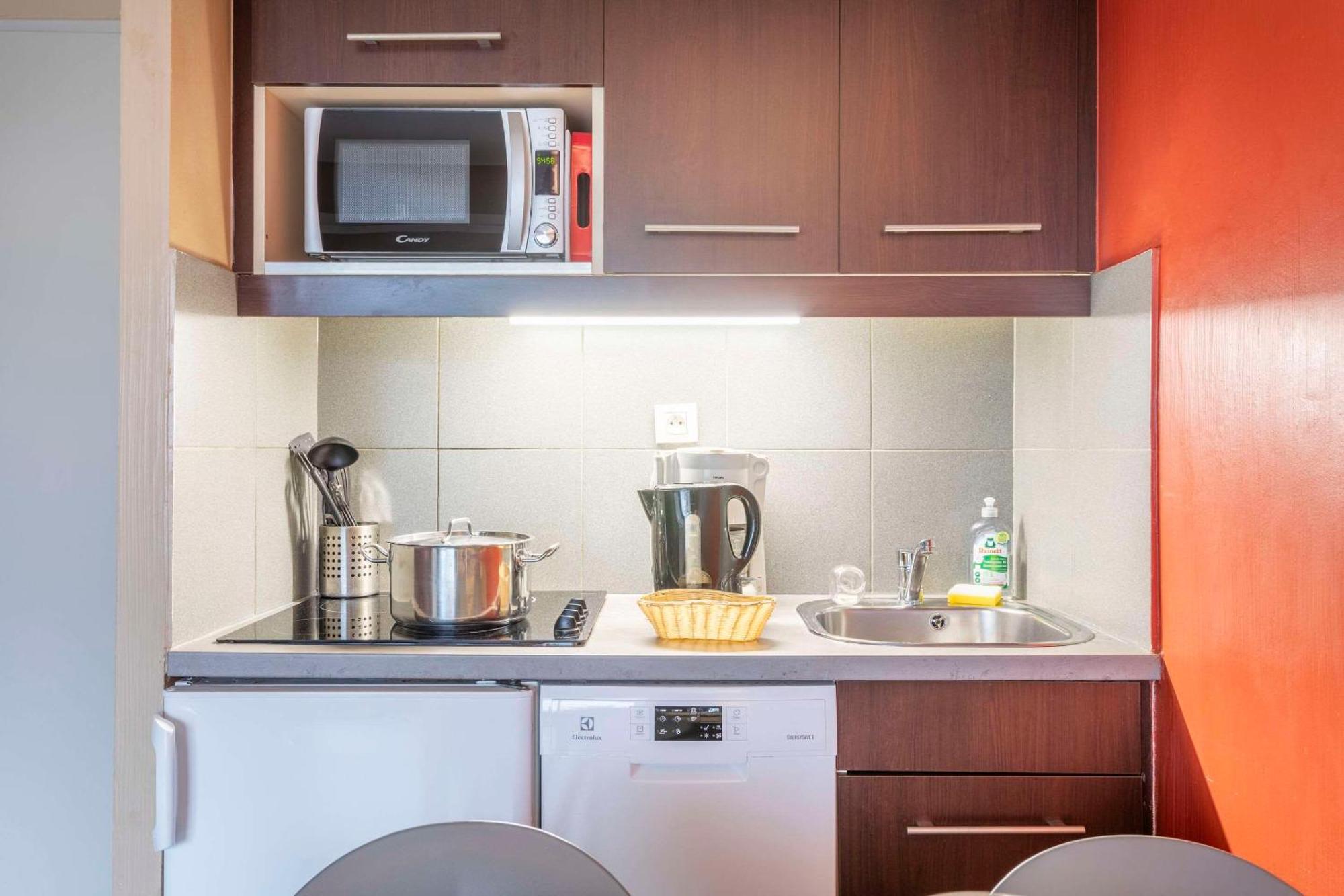 Comfort Aparthotel Marseille Prado Экстерьер фото